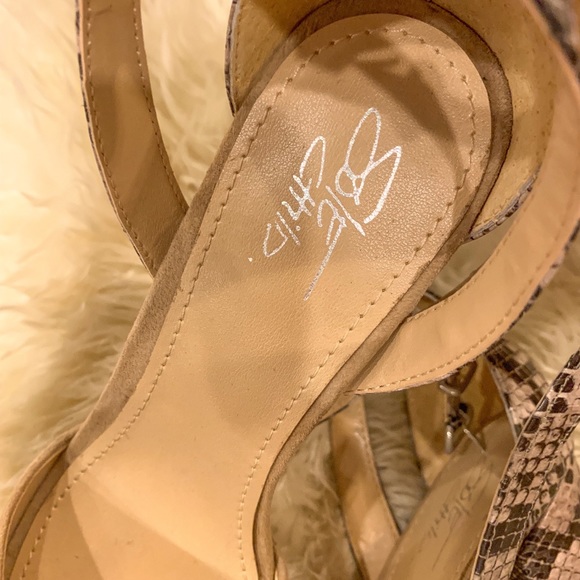 Sole Child Tan & Faux Snakeskin Platforms Size 7 - Picture 3 of 7